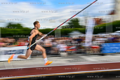 36. Tyczka na molo. 23.06.2023 fot. Wojciech Stróżyk...