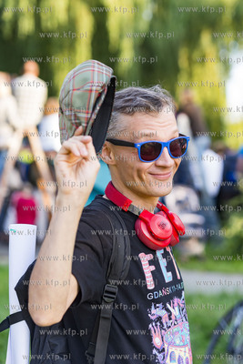 Gdańsk. Festiwal teatrów Ulicznych FETA. Nz. Paweł...