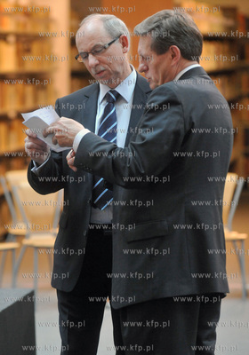 Uroczyste posiedzenie Senatu Uniwersytetu Gdanskiego...