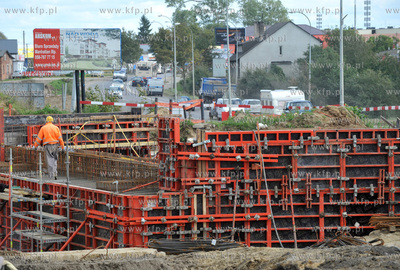 Budowa wezla drogowego Karczemki i trasy WZ w Gdansku...