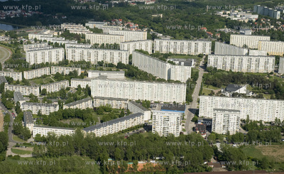 Gdansk Zabianka z lotu ptaka. Na pierwszym planie tory...