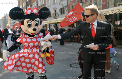 Manifestacja 1 majowa z okazji Swieta Pracy zorganizowana...