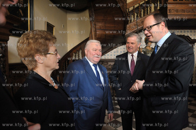 Dwor Artusa w Gdansku. Uroczystosc wreczenia Nagrody...