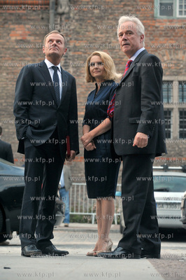 Otwarcie Teatru Szekspirowskiego w Gdansku. Po ogloszeniu...