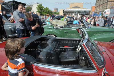 Gdansk. Targ Weglowy. XV Zlot Zabytkowych Mercedesow.
28.05.2016...