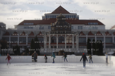 Sopot. Lodowisko, Dom Zdrojowy.
17.01.2011
fot. Krzysztof...