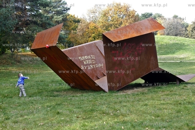 Gdansk. Park Ronalda Reagana. Nz. Instalacje artystyczne.
16.10.2013
fot.Krzysztof...