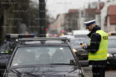 Kontrola policjantow ruchu drogowego stanu trzezwosci...