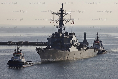 Wizyta amerykańskiego niszczyciela USS Donald Cook...