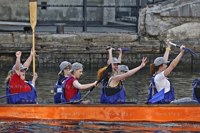 Regaty Trójmiejskich Instytucji Kultury Smocze Łodzie...