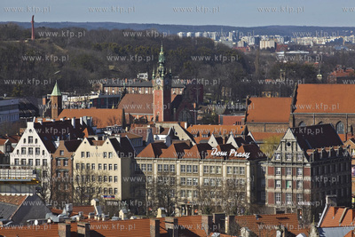 Gdańsk. Dom Pasy przy  Targu Drzewnym, dworzec kolejowy...
