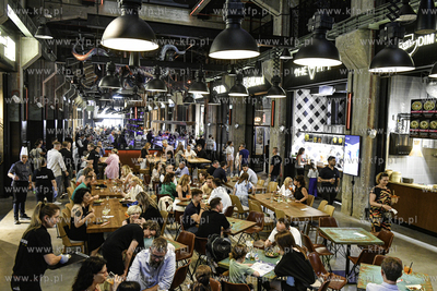 Otwarcie Food Hall Montownia w zabytkowej hali U-Bootów...