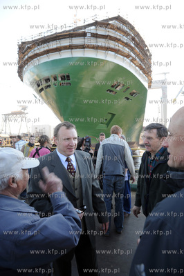 Ostatnie wodowanie w Stoczni Gdynia SA. 196-metrowy...