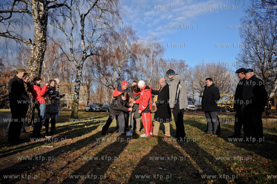 Sopot. Symboliczne wbicie lopaty i rozpoczecie rozbudowy...