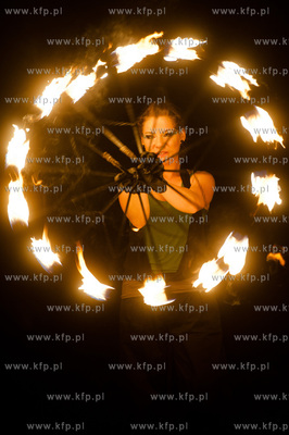 Pruszcz Gdanskich. Pierwsza edycja Festiwalu Swiatla.
Nz...