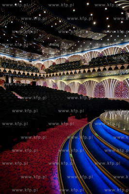 Port w Gdyni. Nabrzeze Francuskie. Wizyta wycieczkowca...