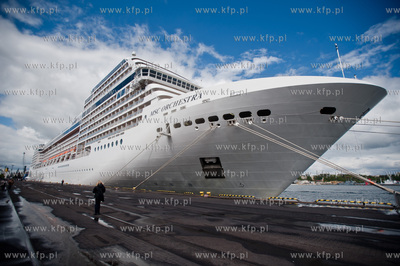 Port w Gdyni. Nabrzeze Francuskie. Wizyta wycieczkowca...