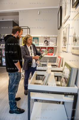 Gdansk. Galeria Sztuk Różnych Kosycarz & MBeneda....
