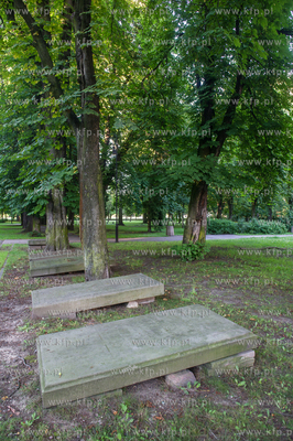 Gdańsk. Lapidarium w parku Akademickim. 17.07.2017...