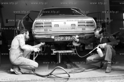 Zaklad konserwacji samochodow w Gdansku Brzeznie na...