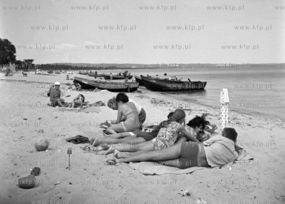 Na plaży w Gdańsku Brzeźnie. 
08.1971
0003086z_sierpien1971
Fot....