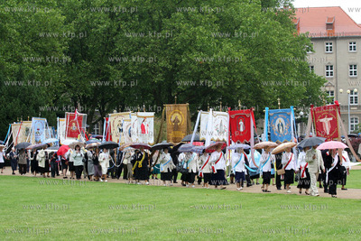 Szczecin. Papieska procesja Bozego Ciala, ulicami Szczecina...