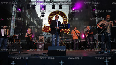 Gdansk. Baltic Sail.Uroczyte otwarcie zlotu na scenie...