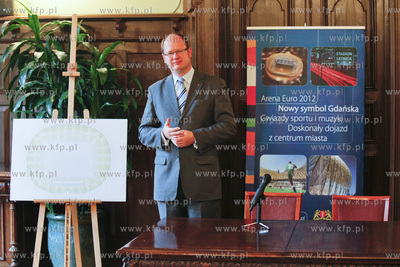 Krzeselka na gdanskim stadionie - konferencja prasowa...