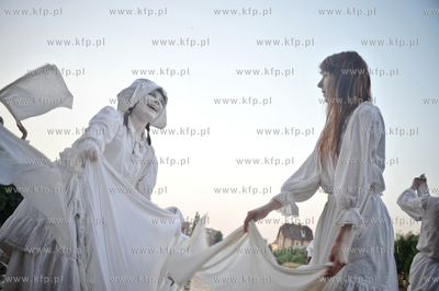 FETA XIV Miedzynarodowy Festiwal Teatrow Plenerowych...