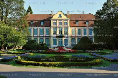 Gdansk Oliwa Park, NZ. palac Opatow Oliwskich, Najstarsza...