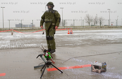 Wojewoda pomorski  przekazal Morskiemu Oddzialowi Strazy...