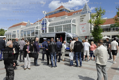 Sopot. Plac Przyjaciół Sopotu. Uroczystość przekazania...