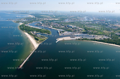 Port Gdańsk z lotu ptaka. 25.05.2009 fot. Kacper Kowalski...