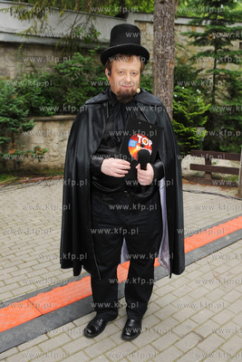 Top-Trendy, KABARETON. Nz Olaf Lubaszenko jako wroz...