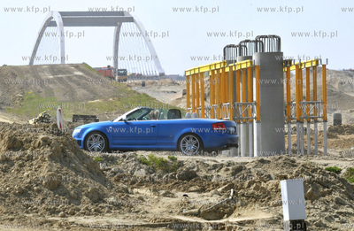 Budowa Obwodnicy Poludniowej Gdanska - wezel Straszyn.06.05.2011Fot....