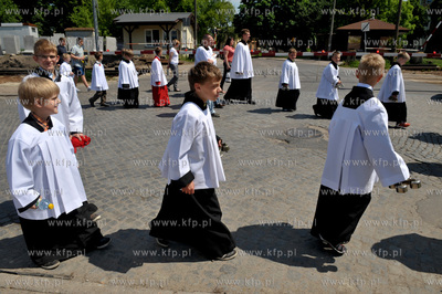 Uroczystosci i procesja Bozego Ciala w parafii sw....