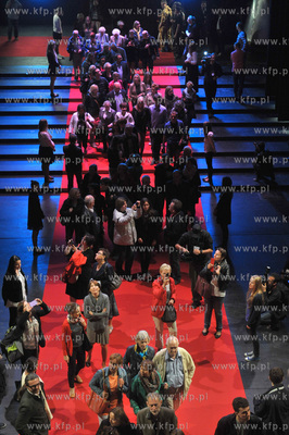 Otwarcie Teatru Szekspirowskiego w Gdansku. Przejscie...