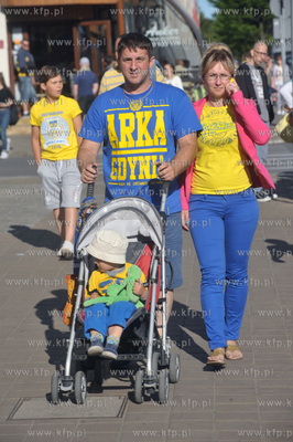 Gdynia swietuje awans Arki do ekstraklasy na Pilsudskiego...