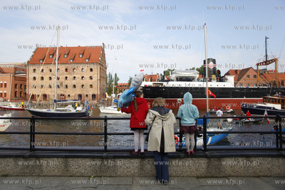 Gdansk. Oficjalne rozpoczecie sezonu zeglarskiego....