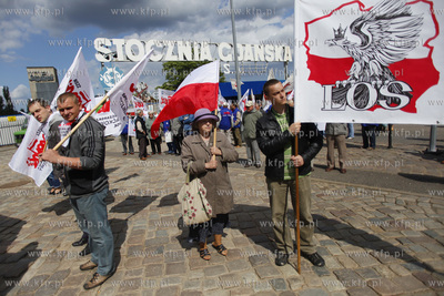 Gdansk. Manifestacja przedstawicieli NSZZ Solidarnosc...