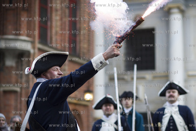 Gdańsk. Plac między Złotą Bramąi Katownią. Historyczna...