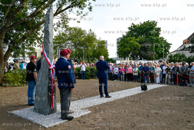 Zaspa, ul. Pilotów 3. 50. urodziny osiedla Zaspa....