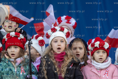 Święto Niepodległości w Sopocie.  Nz. Wspólne...