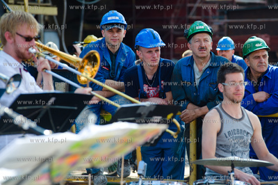 Gdansk. Stocznia Remontowa. Obudz Polske, niecodzienny...