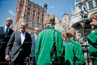 Gdansk. Ulica Dluga. Wizyta Premiera RP Donalda Tuska,...