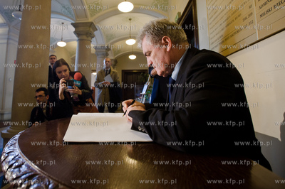 Gdansk. Nowy Ratusz. awel Adamowicz - prezydent Miasta...