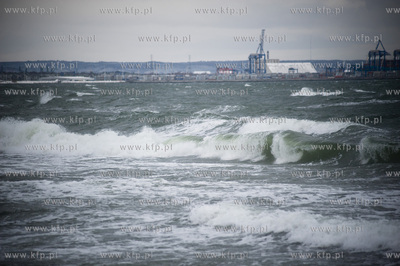 Ggansk. Gorki Zachodnie. Wysoka fala i calkowicie zalana...