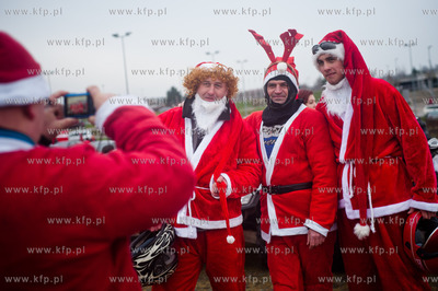Gdanskl. Plac Dwoch MIast. Parkin pod Ergo Arena. XI...