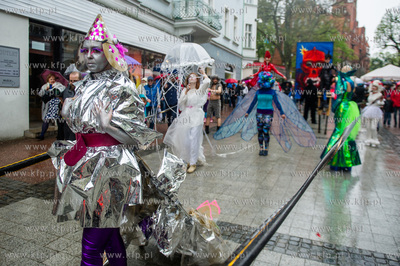 Sopocka Majowka. Parada Zwierzat - Krol Lew i jego...