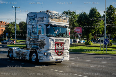 Gdańsk. Parada samochodów cieżarowych marki Scania,...